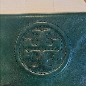 Tory Burch Reva Green Leather Shoulder Bag w/ Gold Chain – Excellent Condition